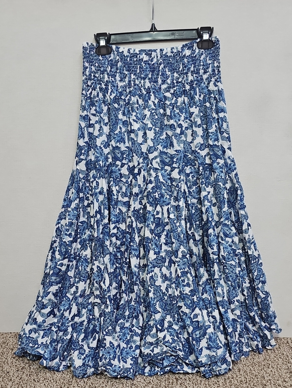 PHILOSOPHY REPUBLIC BLUE PAISLEY MAXI SKIRT BFPM-09-059 - Picture 2 of 4